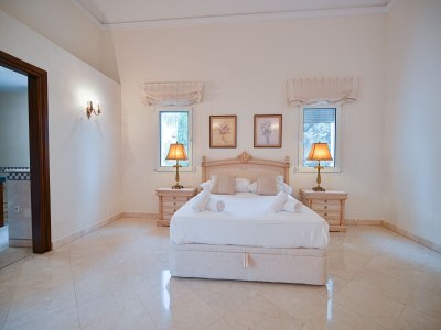 Villa luxurious heated pool - Features photo 29