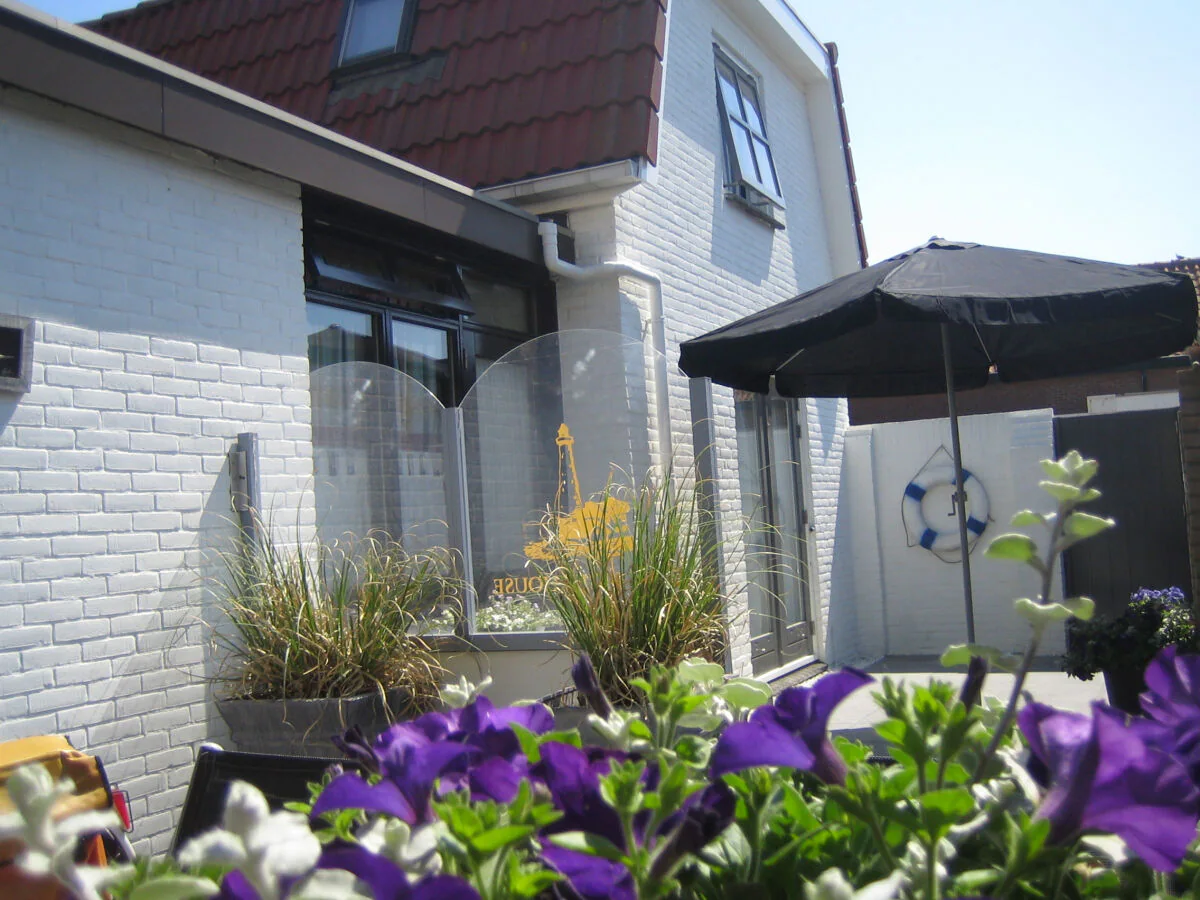 Holiday apartment "The Beach-House"