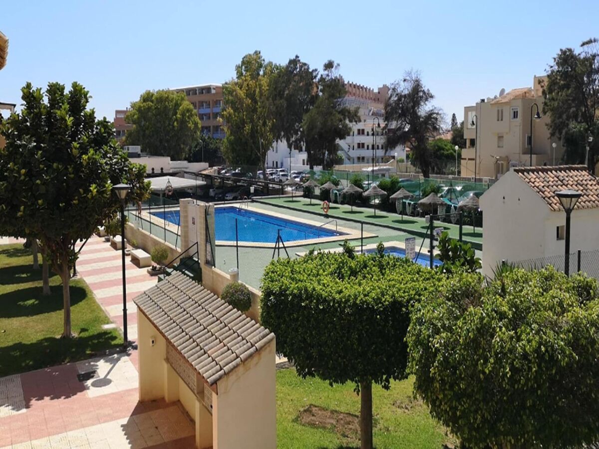 Holiday house Apartment in Roquetas near Playa Serena Beach. - Outdoor photo 4