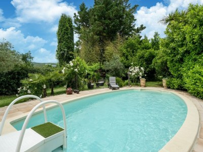Holiday house Majestic holiday home in Laroque with hot tub in Hérault - Holiday house