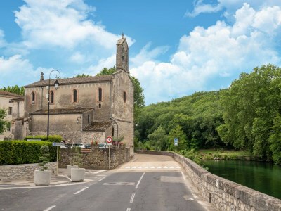 Holiday house Majestic holiday home in Laroque with hot tub - Environment photo 38