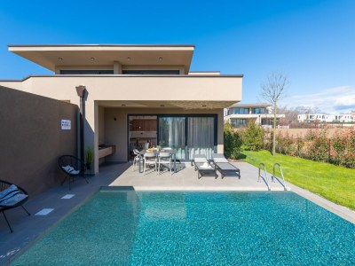 Villa Familienapartment in Novigrad - Outdoor photo 3