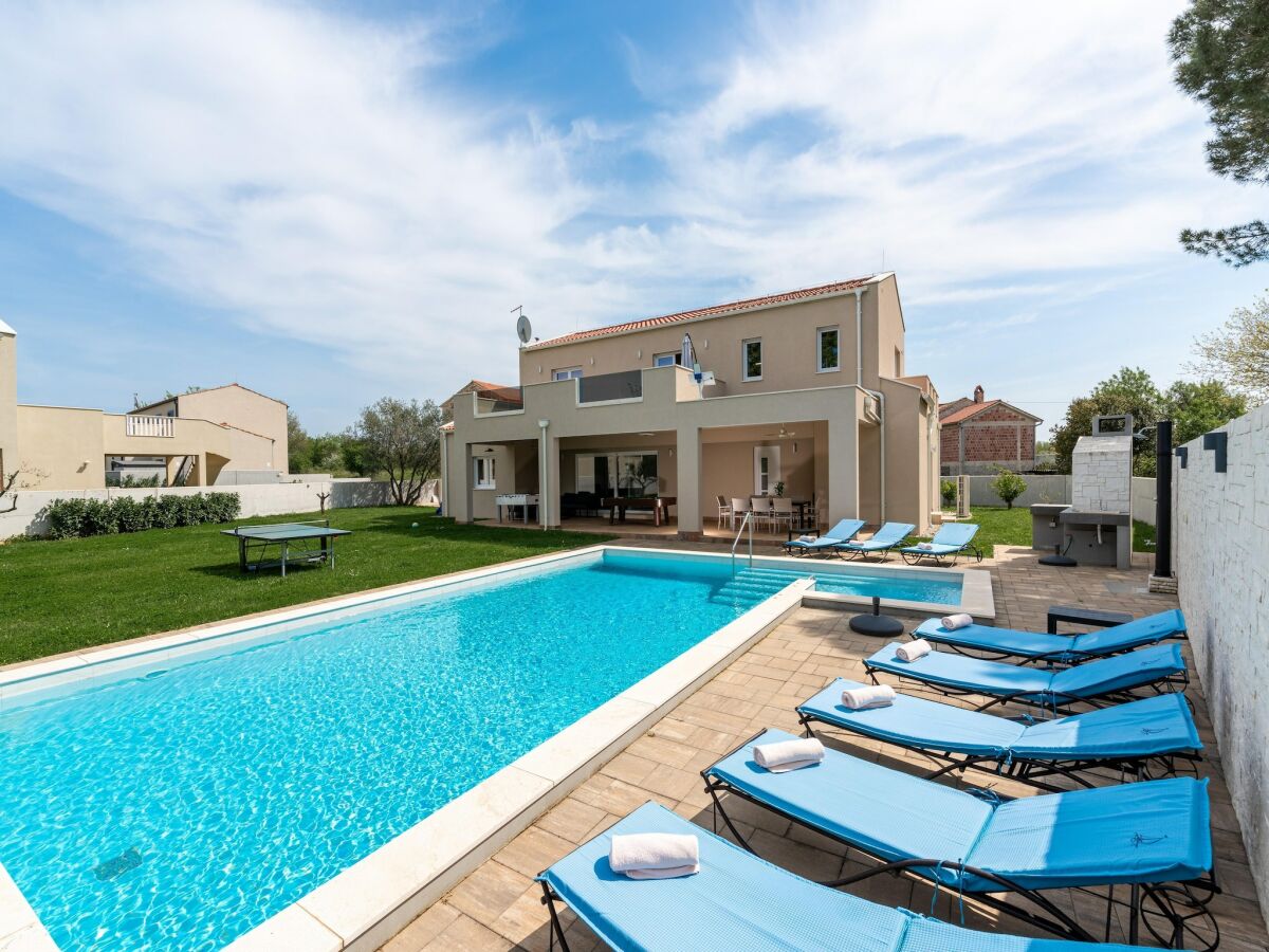 Villa Villa in Istria with Heated Eco Pool