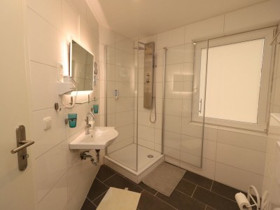 Apartment Apartment in Essen with Garden Terrace - Features photo 16