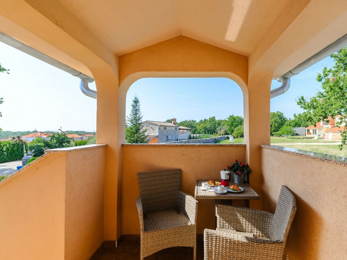 Apartment App Sadina with Private Pool and Garden - Outdoor photo 4