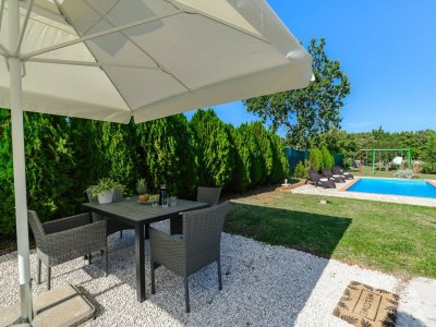 Apartment App Sadina with Private Pool and Garden - Outdoor photo 12