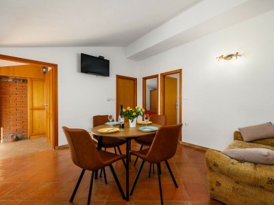 Apartment App Sadina with Private Pool and Garden - Features photo 22