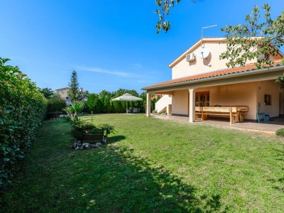 Apartment App Sadina with Private Pool and Garden - Features photo 25