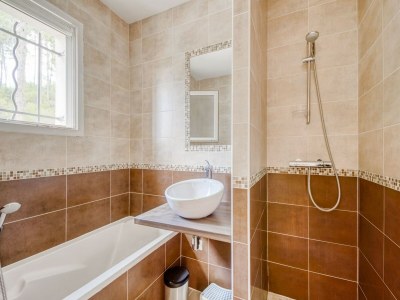 Villa Villa in Le Muy mit Pool und Waldnähe - Features photo 15