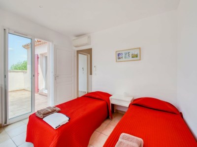 Villa Villa in Le Muy mit Pool und Waldnähe - Features photo 24