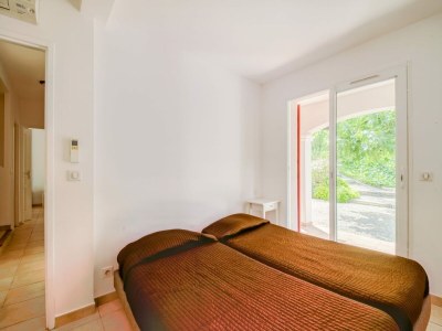 Villa Villa in Le Muy mit Pool und Waldnähe - Features photo 29