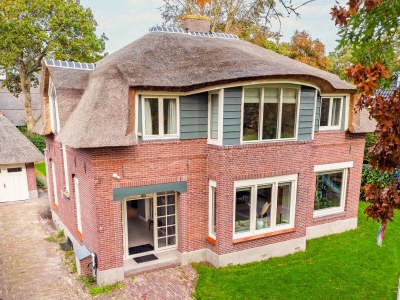 Villa van Reenenpark in Bergen NH - Villa