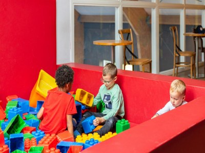 Holiday park Holiday Home in Zeeland near North Sea Beach - Outdoor photo 40