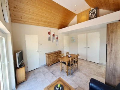 Holiday house Beachside Getaway with Garden & barbecue - Features photo 13