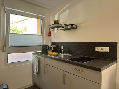 Bungalow Comfort Near Castle Views - Features photo 24