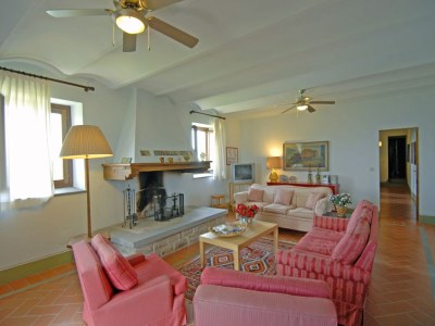 Villa Villa with private swimming pool - Features photo 12