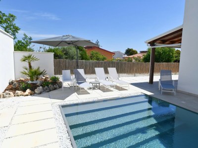 Apartment Schöne Wohnung mit Pool - Outdoor photo 33