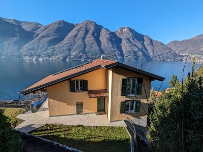 Villa Tesoro di Nesso in Nesso - Villa