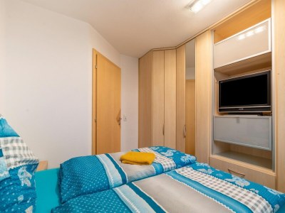 Apartment Apartment Neukirchen near Ski Slopes - Features photo 10