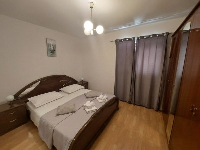 Apartment Apartment Dominik - Two Bedroom Apartment with Terrace and Sea View - Features photo 3