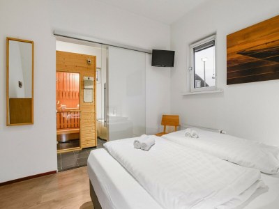 Holiday park Bungalow am See mit Sauna - Features photo 4