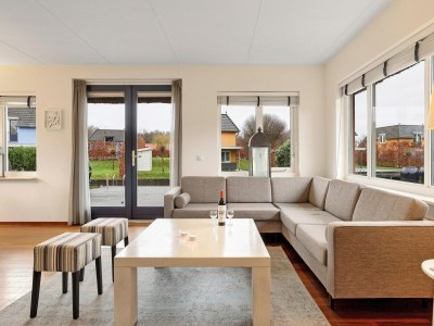 Holiday park Comfortable Waterfront Park Retreat - Features photo 11