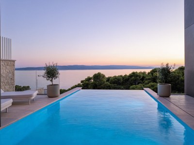 Villa Rogac in Baška Voda - Villa