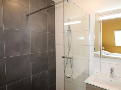 Villa Luxuriöse Villa am Wasser - Features photo 12