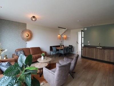 Villa Luxuriöse Villa am Wasser - Features photo 32