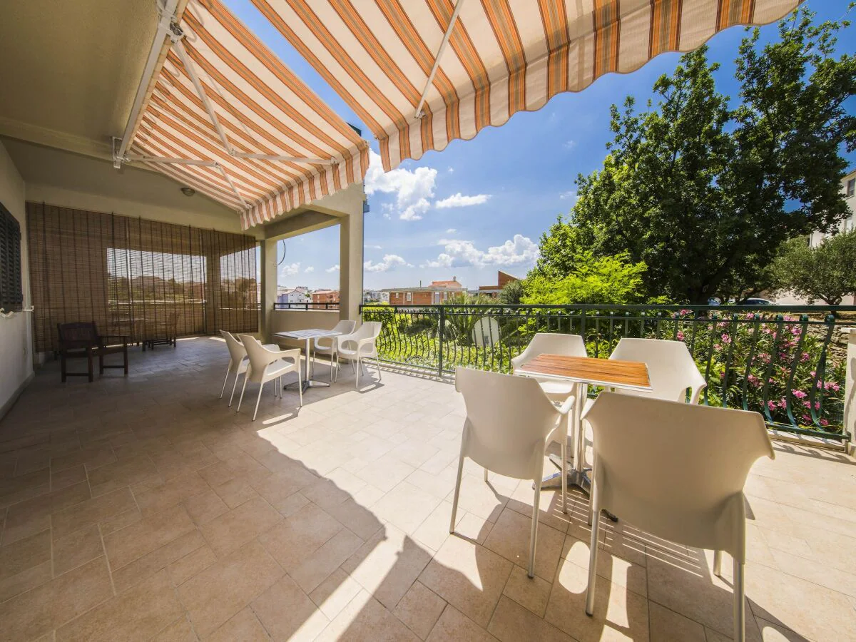 Villa Villa Dvori Viškovi-Seven Bedroom Villa with Swimming Pool