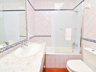 Holiday house House with terrace and parking near the beaches - Features photo 10