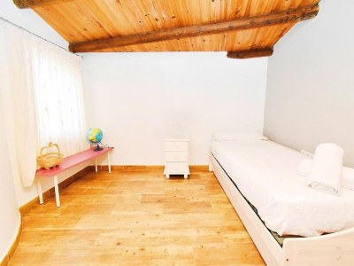 Holiday house House with terrace and parking near the beaches - Features photo 11