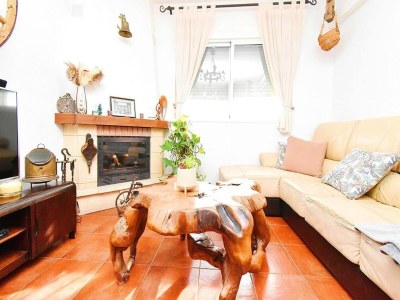 Holiday house House with terrace and parking near the beaches - Features photo 12