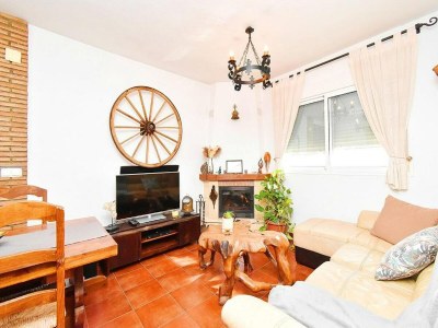 Holiday house House with terrace and parking near the beaches - Features photo 18