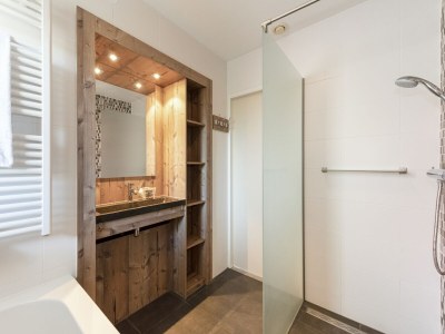 Holiday park Holiday Home in Diessen near Green Park - Features photo 7