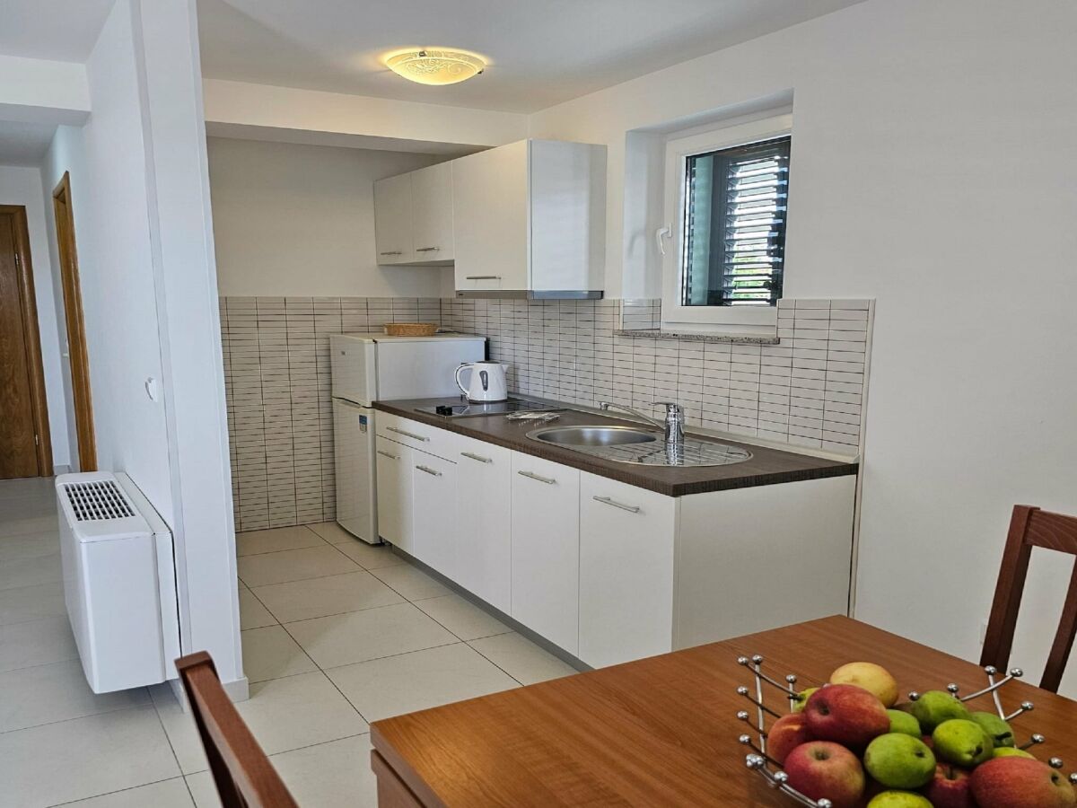 Apartment Apartments Mlikota - One Bedroom Apartment with Terrace - A4 59674 - Features photo 3