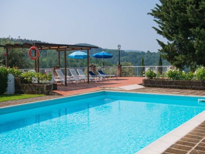 Apartment Chalet in Tuscany with Pool and Scenic Views - Outdoor photo 6
