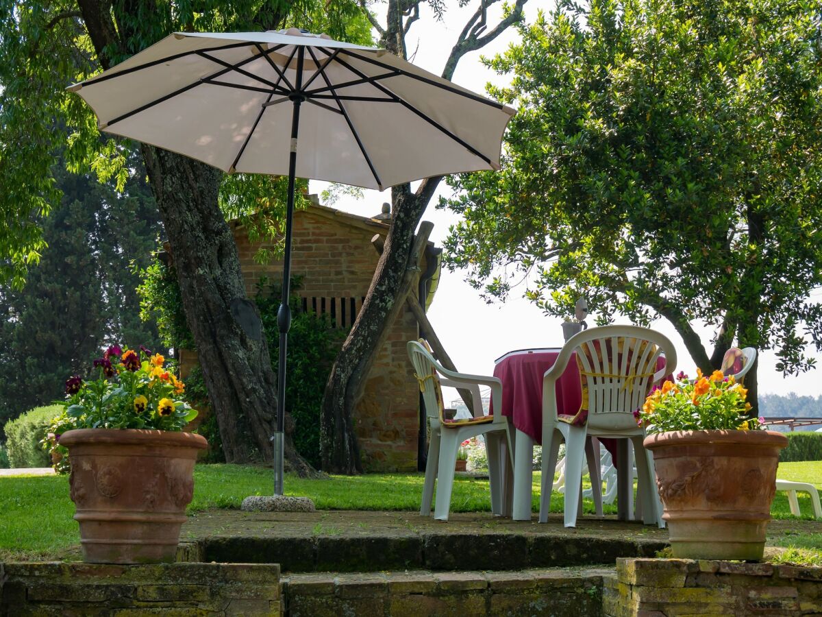 Apartment Apartment in Tuscany with Pool & Garden - Outdoor photo 4