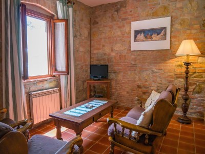 Apartment Apartment in Tuscany with Pool & Garden - Features photo 35