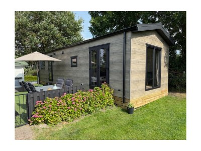 Chalet Vakantiehuisje aan de Waddenzee in Uitgeest - Chalet