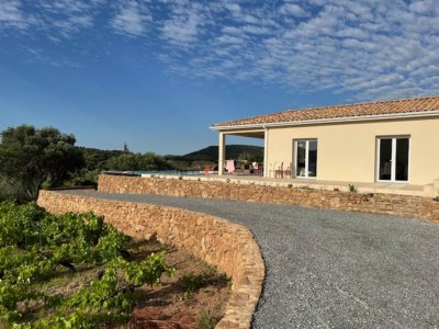 Holiday house Villa l'Esquirol with view and pool - Features photo 19