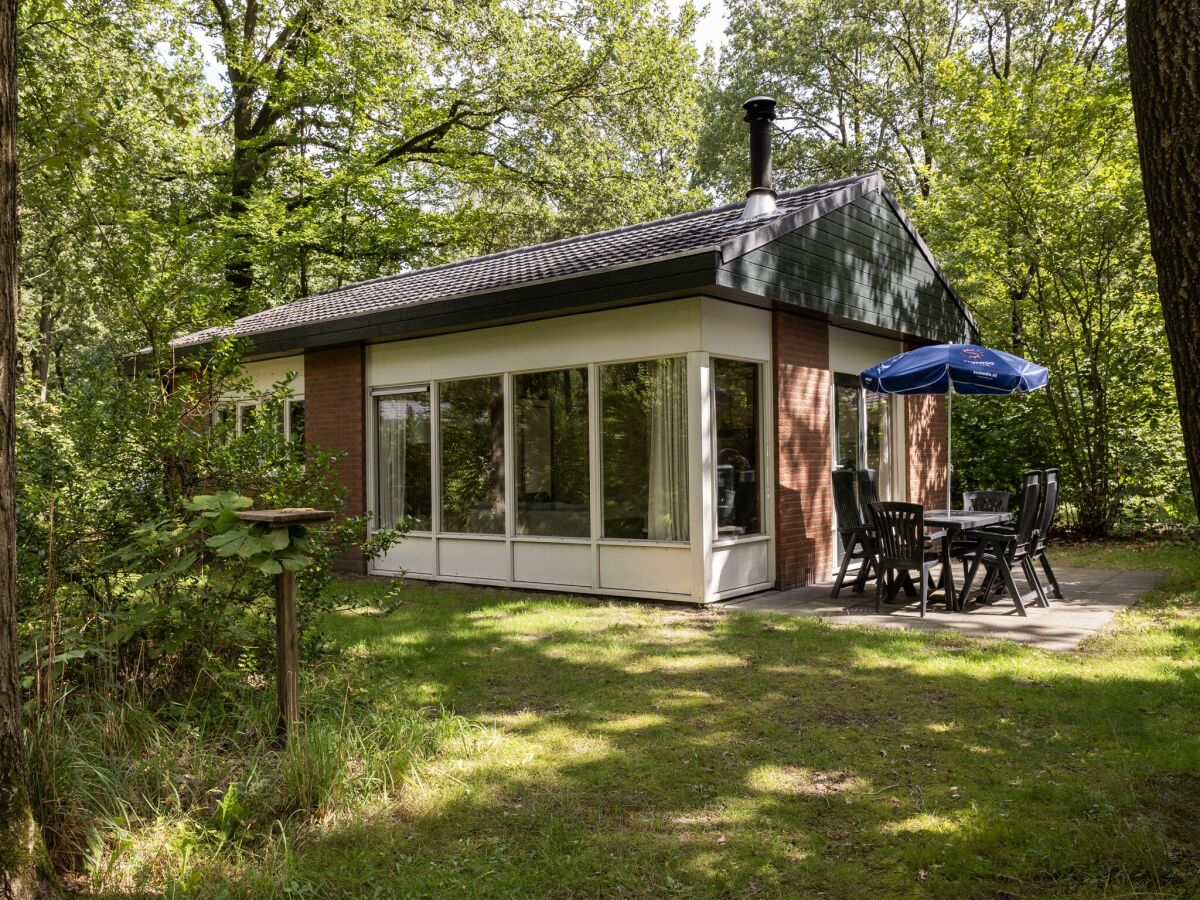 Holiday park Bungalow für 6 im Veluwe-Wald Von Belvilla