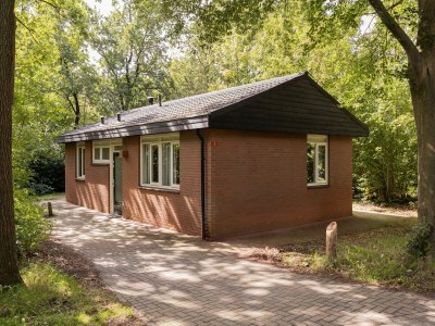 Holiday park Bungalow in Veluwe mit Pool für 6 Von Belvilla - Holiday park