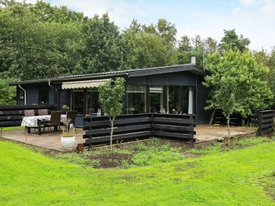 Holiday house Verstecktes Waldrefugium-By Traum - Holiday house
