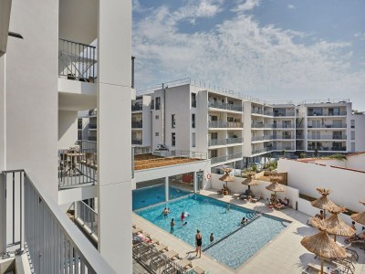 Holiday park Apartment in Royan near Sandy Beaches - Outdoor photo 5