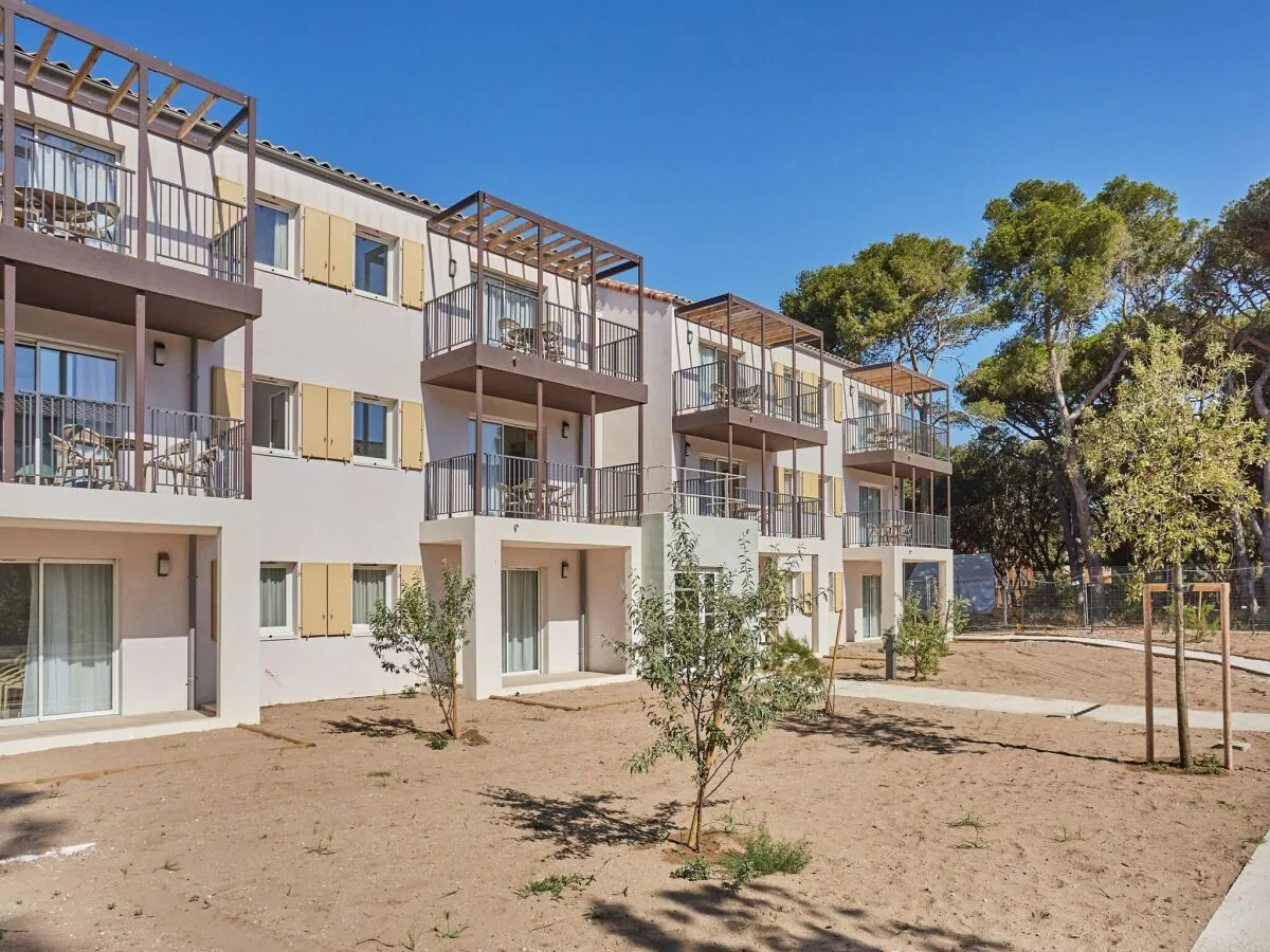 Holiday park Wohnung in Giens mit Pool und Strandnähe