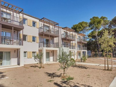 Holiday park Apartment in Giens with Pool & Beaches Nearby - Outdoor photo 5