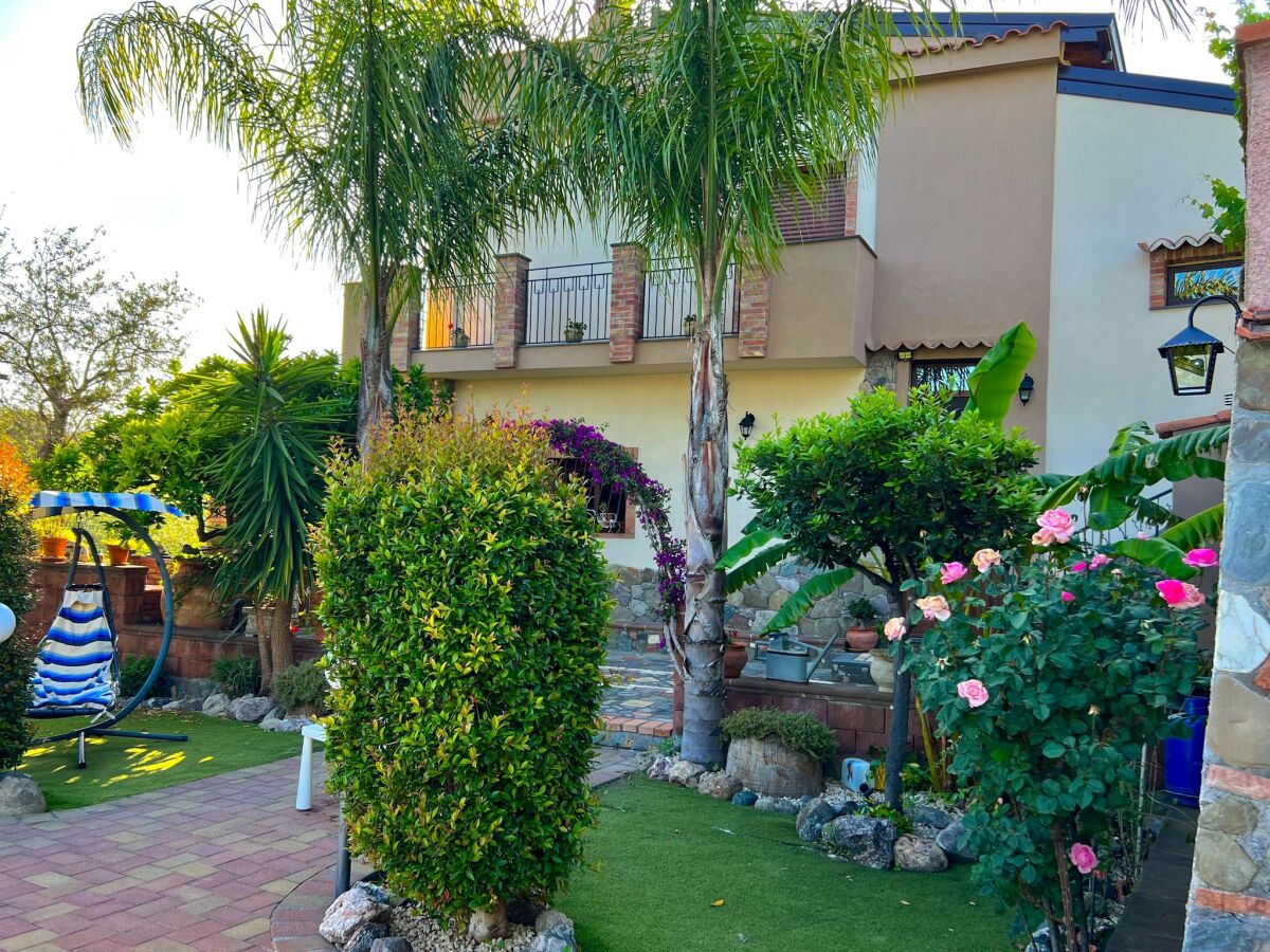 Holiday park Sicilian Poolside Escape for 6