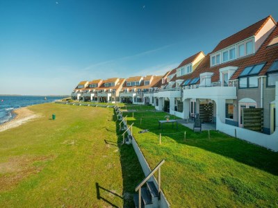 Holiday park Rückzugsort mit Seeblick und Balkon in Brouwershaven - Holiday park