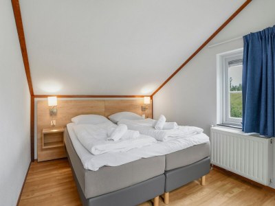 Holiday park Spacious Home with Garden - Features photo 10